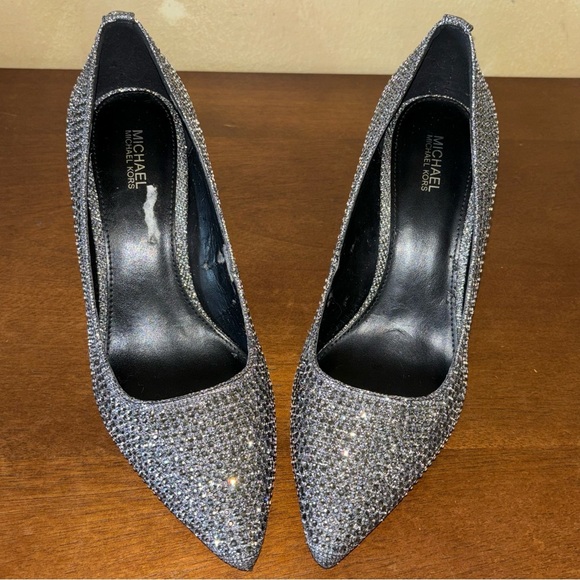 Size 7.5 Michael Kors Silver Alina Flex Crystal Embellishment Pumps, Rhinestone - Picture 6 of 17